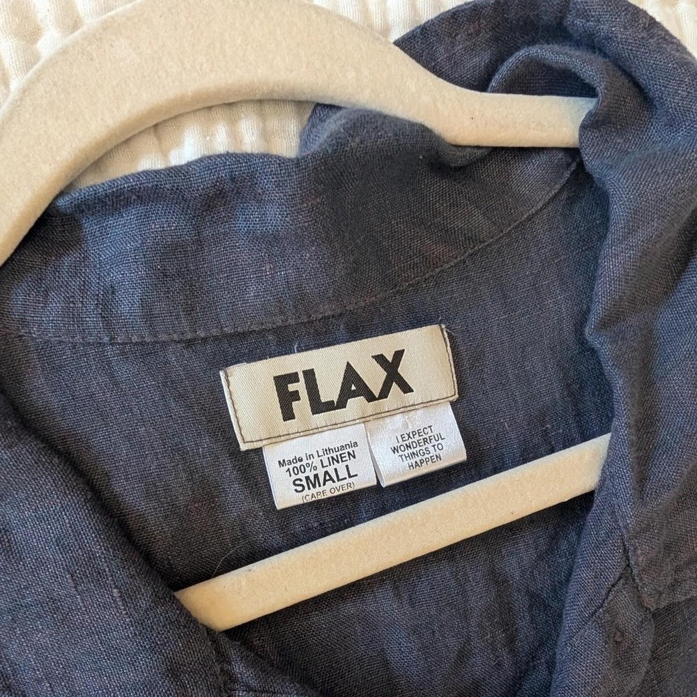 Flax blue Gray linen button up shirt in a small - Picture 3 of 5